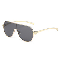 Nouvelles Lunettes de Soleil Tendance Oversize à Verre Unique Unisexe Grande Monture Luxe Forme Spéciale Pilote Métal Protection UV400