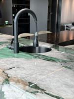 Comptoir de luxe en quartzite vert Fuchsite, plan de travail en marbre pour hôtel et maison