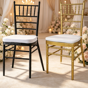 Chaise Chavari Tiffanie en métal doré et blanc empilable, personnalisable OEM ODM, pour réception de mariage - Product Image 3
