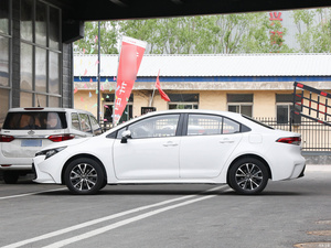Voiture berline essence Toyota Levin 2018-2020 automatique, nouveaux feux LED, caméra de recul, bonne qualité et prix bas - Product Image 2