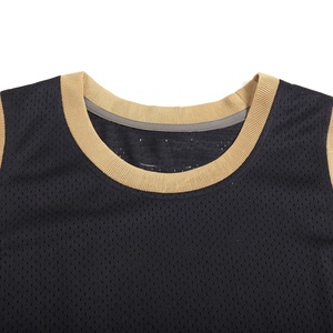 Débardeur pour homme tendance à blocs de couleur - Tricoté en coton 100% - Tissu respirant à séchage rapide - Design élégant - Parfait pour la salle de sport et les tenues décontractées - Product Image 3