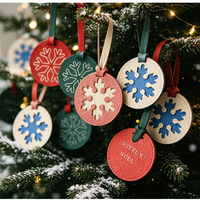 Ornement de Noël personnalisé en cuir PU, breloque ronde flocon de neige, breloque suspendue, Joyeux Noël, décoration de Noël pour les fêtes