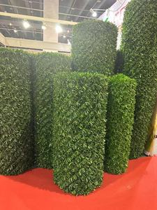 سياج عشب صناعي من البي في سي مقاوم للحريق والأشعة فوق البنفسجية يشبه إبر الصنوبر - Product Image 4