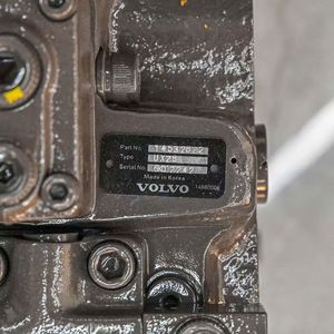Vanne principale d'occasion EC360 pour pompe d'excavatrice EC360B/EC480 (essence 192f KMX32N 14561969 28528152 14549885 14577777 14557520) - Product Image 3