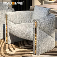 Fauteuil individuel de salon de style nordique, de haute qualité, luxueux, gris, en tissus importés, design confortable et doux, avec accoudoirs