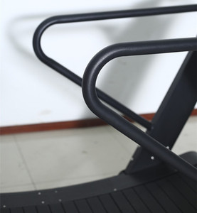 Caminadora Manual Curva Sin Motor con Resistencia Magnética, Equipo de Gimnasio Comercial, Pista de Nylon y Aluminio, Venta al Por Mayor OEM - Product Image 3