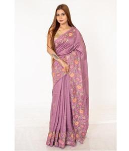 Sari de Algodón con Bordado Artesanal Dorado Intrincado, Atuendo Tradicional Indio Atemporal para Ceremonias de Boda y Reuniones Familiares - Product Image 2