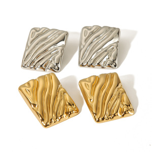 ต่างหูรูปทรงคลื่นเรขาคณิต ชุบทอง 18K ทำจากไทเทเนียมสตีล สำหรับผู้หญิง เครื่องประดับแฟชั่น - Product Image 5