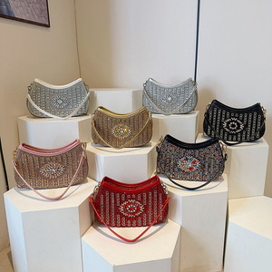 Bolso de mano de moda con bordado de cuentas para mujer 2025 bolsos de noche personalizados de lujo para mujer - Product Image 1