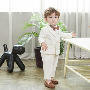 Traje de Fiesta Formal Coreano de Tres Piezas para Niños, Traje de Caballero con Flores para Bebés, Algodón Blanco - Product Image 2