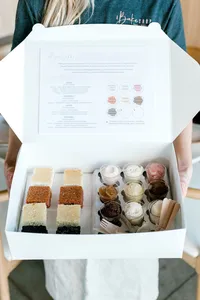 Caja de embalaje de pastel personalizada de lujo Caja de pastel de queso impresa para uso de cumpleaños Adecuado para pasteles Pasteles <span class=keywords><strong>Postres</strong></span> y regalos - Product Image 6
