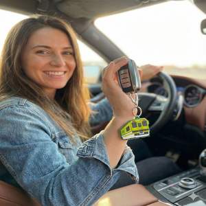 Porte-clés en silicone 3D vintage tramway - Porte-clés rétro tramway pour les amateurs de <span class=keywords><strong>voyage</strong></span>, porte-clés en caoutchouc souple par Bestware - Product Image 2