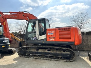 Escavatore a cingoli HITACHI ZX200 ZAXIS200 da 20 tonnellate | Scavatore cingolato per miniere e costruzioni | Secchio e Ripper pronto - Product Image 4
