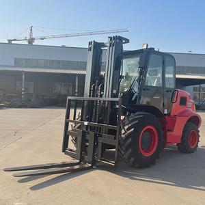 Chariot élévateur diesel agricole polyvalent Zlin 5T avec 4 roues motrices 4x4, mât monophasé, dimensions des fourches 1200x125x50mm pour pavés extérieurs - Product Image 5