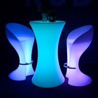 Ensemble de meubles de bar lumineux à LED en plastique portable et amovible, comprenant des tables et des chaises