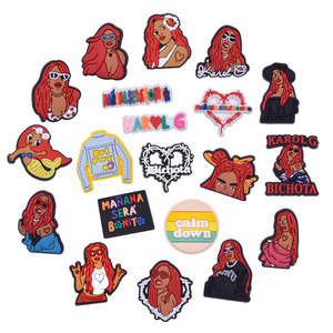 Abalorios personalizados para zuecos, bonitos dijes de PVC de chica de pelo rojo ídolo musical, set de decoración para zapatos, regalo para fans de conciertos de mujer - Product Image 1