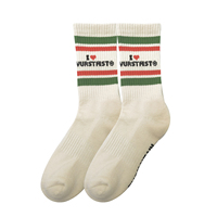 Chaussettes de sport Cool Design classique Logo de tricot personnalisé Chaussettes confortables de haute qualité pour hommes