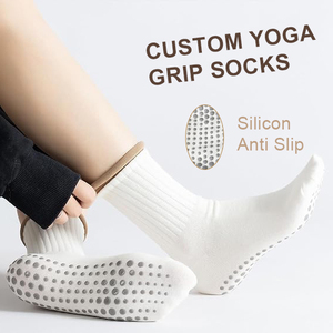 Nuovi Calzini Personalizzati per Yoga e Pilates Antiscivolo, Calzini Fitness con Grip per Donna - Product Image 1