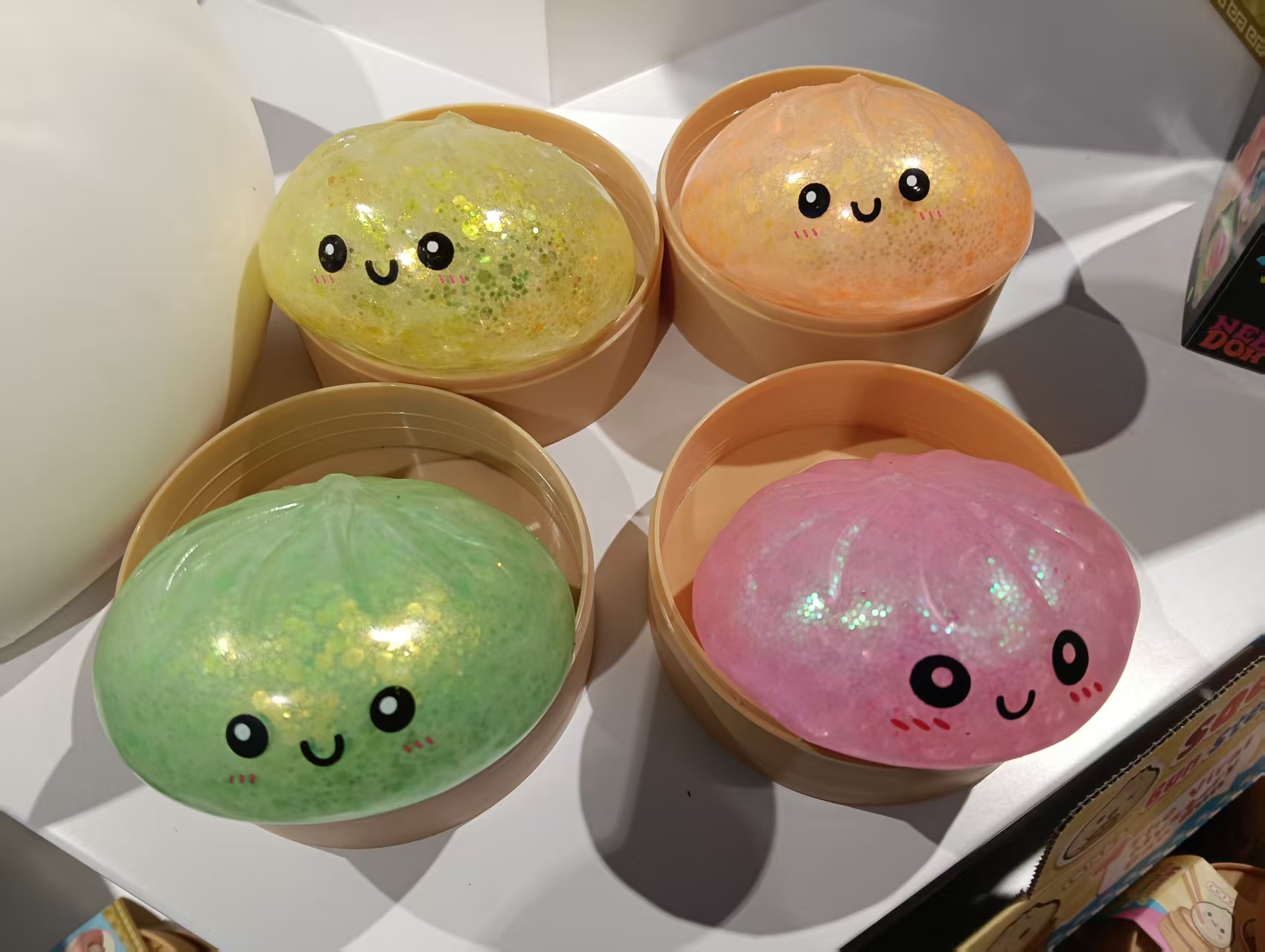 Glitter dumpling
