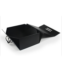 Boîte cadeau rigide de luxe noire pliable en gros avec fermeture magnétique, poignée et finition mate recyclable