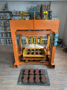 Máquina para Fabricar Ladrillos de 4-40, Capacidad de Producción Estable, Venta Caliente en Malawi, Utiliza Polvo Mineral <span class=keywords><strong>Local</strong></span>, Máquina Formadora de Bloques. - Product Image 5