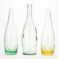 VISTA Factory Grossiste de Bouteilles en Verre de Haute Qualité 700ml 750ml, Bouteille d'Eau et de Tequila à Design Personnalisé avec Bouchons Guala et Sérigraphie