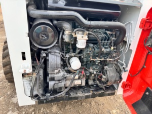 Minicargador <span class=keywords><strong>Bobcat</strong></span> S300 Usado, Cargador de Dirección Deslizante con Capacidad de 1.3 Toneladas, Cargador de Ruedas para Uso Agrícola - Product Image 2