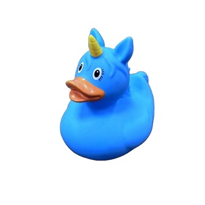 Khuyến mãi 3D cao su vịt màu xanh dunky màu đầu <span class=keywords><strong>b</strong></span>ếp hình PVC Vinyl Bath Mini vịt nổi nhựa Bath đồ chơi - Product Image 2