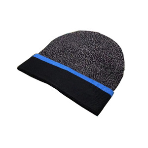 Bonnet en Laine Designer pour Hommes et Femmes – Chaud et Tendance pour l'Hiver – Style Jacquard Tricoté avec Revers – Idéal pour le Monde des Affaires - Product Image 5
