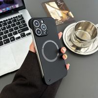 Coque de téléphone magnétique sans lunette ultra fine étuis antichoc pour iPhone 16 15 Pro Max 14 13 12 11 accessoires de téléphone en gros