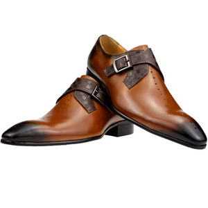 Nouvelles chaussures Oxford formelles pour hommes, pour occasions sociales, usage au bureau, chaussures en cuir respirantes à bout carré gravé et lacées. - Product Image 1