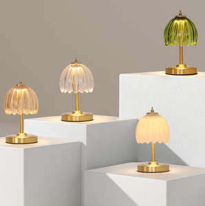 Lámpara de Mesa Vintage Tulipán, Batería de 5200 mAh, Control Táctil, Inalámbrica, 3 Colores, Regulable, Recargable, Decorativa - Product Image 1