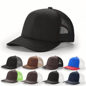 หมวกแก๊ปทรง Trucker รุ่น 1028 แบบขายส่ง ปรับแต่งได้ พร้อมป้ายโลโก้แบบนูน/พิมพ์ดิจิทัล ตาข่ายแบบกำหนดเอง สำหรับกิจกรรมกลางแจ้ง ปั่นจักรยาน ตกปลา เหมาะสำหรับทุกเพศ - Product Image 1
