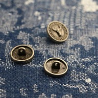 Kancing Jeans Resin Ramah Lingkungan Berkualitas Tinggi, Dapat Disesuaikan, Lapisan Klasik, Logo Timbul, Aksesoris Pakaian Model OWIDEA