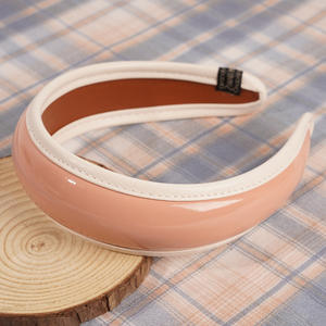 Diademas de Cuero PU de Lujo para Mujer, Color Sólido, Anchas y Brillantes, con Diseño Antideslizante - Product Image 6