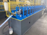Machine automatique de formage à froid d'angles muraux en acier pour cloisons sèches