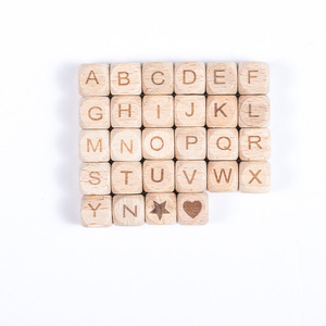 Perles en bois carrées, lettres, alphabet, cœur, étoile, en bois de hêtre, accessoires pour la fabrication de bracelets DIY, lot en vrac - Product Image 1