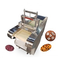 Machine à couper en cubes les champignons et les fruits secs