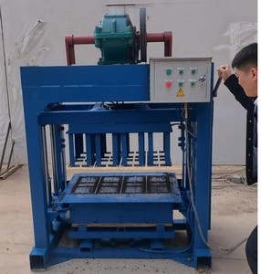 Hot Selling QT4-40 Type Não-Combustível Cimento Concreto Oco Bloco Máquina De Tijolo Popular em 2025 Máquina De Moldagem De Tijolo - Product Image 2