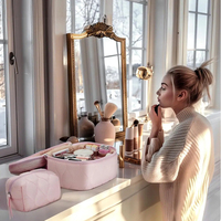 Grande trousse de maquillage de voyage 2 pièces tendance, trousses à cosmétiques matelassées et moelleuses pour femmes, pochette de toilette à ouverture large, essentiels de voyage