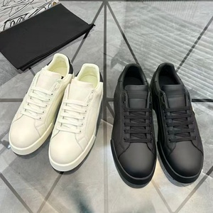 Zapatillas deportivas transpirables, antideslizantes, multifuncionales y elegantes. Zapatos para caminar personalizados diseñados por diseñadores de renombre - Product Image 6