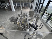 Machine de remplissage et de bouchage automatique rotative YH pour sachets préformés, machine d'emballage rotative pour sachets préformés