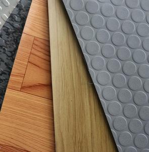 Meilleur film appliqué de carrelage de sol en cuir huilé PVC artificiel pour plancher de voiture d'autobus <span class=keywords><strong>tissu</strong></span> de cuir pour revêtement de sol de maison - Product Image 4