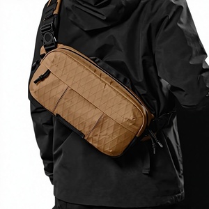 Bolso <span class=keywords><strong>de</strong></span> Pecho <span class=keywords><strong>de</strong></span> Nailon Acolchado con Logotipo Personalizado, Estilo Moderno, Xpac, Funcional, Impermeable, para <span class=keywords><strong>Trabajo</strong></span>, Bandolera - Product Image 1