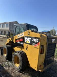 لودر بحمولة <span class=keywords><strong>3</strong></span> طن بسعر رخيص، لودر انزلاقي التوجيه كاتربيلر <span class=keywords><strong>CAT</strong></span> 246D مستعمل - Product Image 2