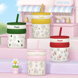 Nuovi Arrivi: Tazza in Porcellana con Cannuccia a Tema <span class=keywords><strong>Winnie</strong></span> <span class=keywords><strong>the</strong></span> <span class=keywords><strong>Pooh</strong></span> per Bambini, Capacità 450ml, Confezione Regalo - Product Image 1