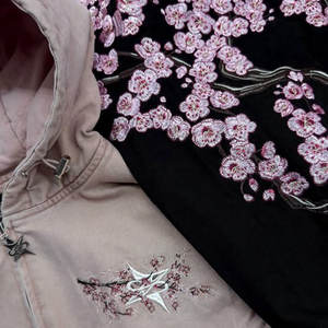 Sweat à capuche pour homme, coupe ample, à manches longues, avec broderie florale 3D de luxe, épaules tombantes, 450 g/m², noir délavé à l'acide - Product Image 3