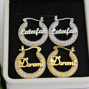 Lateefah OEM nombre personalizado pendiente 16mm 22mm bebé niños tamaño Mini Hopp pendientes de acero inoxidable <span class=keywords><strong>para</strong></span> niños mujeres regalo - Product Image 2