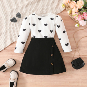 ชุดเซ็ตสองชิ้นสุดน่ารักสำหรับเด็กผู้หญิง กระโปรงทรงเอสั้น เสื้อแขนยาว พิมพ์ลายหัวใจ ประดับโบว์ ทำจากผ้าขนสัตว์ - Product Image 1