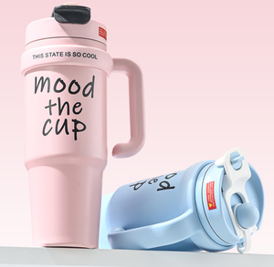 แก้วน้ำเก็บอุณหภูมิ 900 มล. พร้อมหูจับ รุ่น Mood The Cup ผลิตจากสแตนเลส 304  แบบสุญญากาศ  พร้อมหลอดดูด  สำหรับเดินทาง  ใช้ในรถยนต์  สามารถสกรีนโลโก้ได้ - Product Image 4